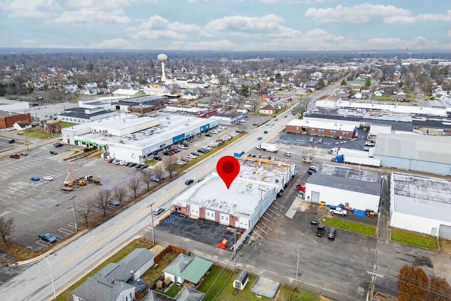 More Photos Of 1441 Central Ave, Columbus Auto Repair For Lease
