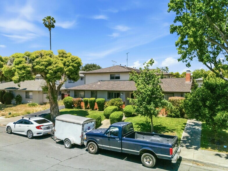 More Photos Of 651 Belladonna Ct, Sunnyvale Apartments For Sale