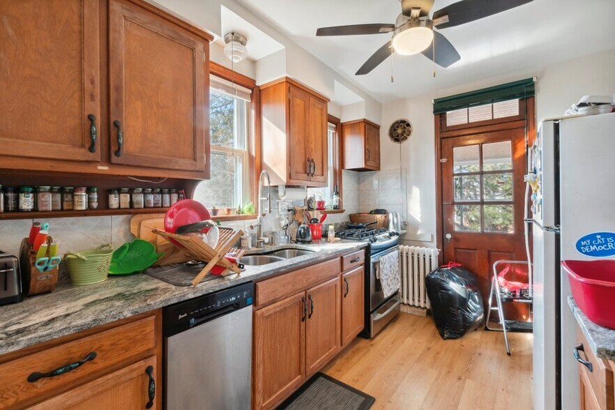 More Photos Of 310 Gittings Ave, Baltimore Apartments For Sale