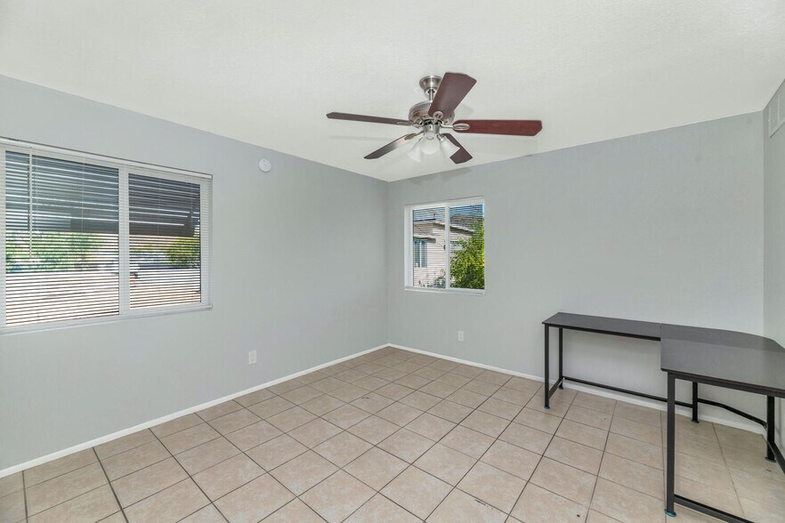 More Photos Of 316 E Vogel Ave, Phoenix Apartments For Sale