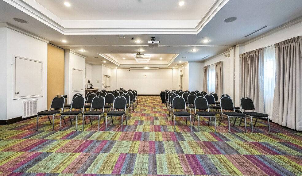 More Photos Of 24519 Interstate 45 Fwy, Spring Hotel For Sale