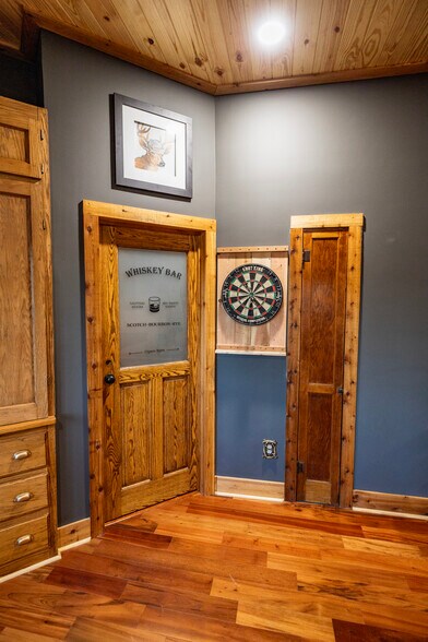 More Photos Of 60 Spradley Rd, Eclectic Specialty For Sale