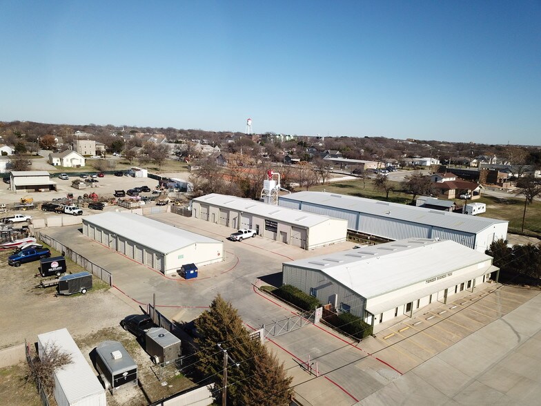 More Photos Of 6950 Eubanks St, Frisco Warehouse For Lease