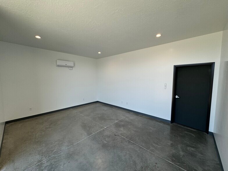 More Photos Of 184 West 1400 North, Spanish Fork Warehouse For Lease