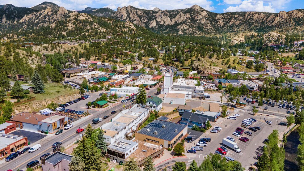 More Photos Of 257 Moccasin, Estes Park Apartments For Sale