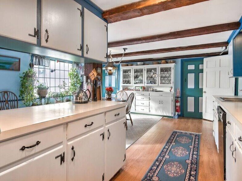 More Photos Of 1887 Hallowell rd, Litchfield Hospitality For Sale