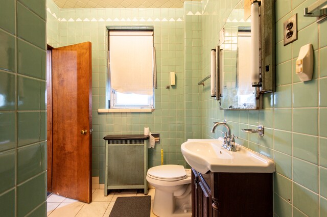 More Photos Of 8725 S May St, Chicago Religious Facility For Sale