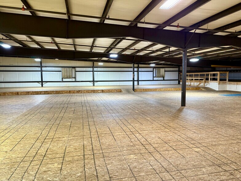 More Photos Of 12045 6300 Rd, Montrose Flex For Lease