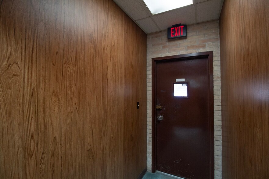 More Photos Of 600 S Closner Blvd, Edinburg Office For Sale