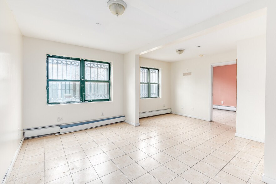 More Photos Of 311 Beach 53rd St, Far Rockaway Apartments For Sale