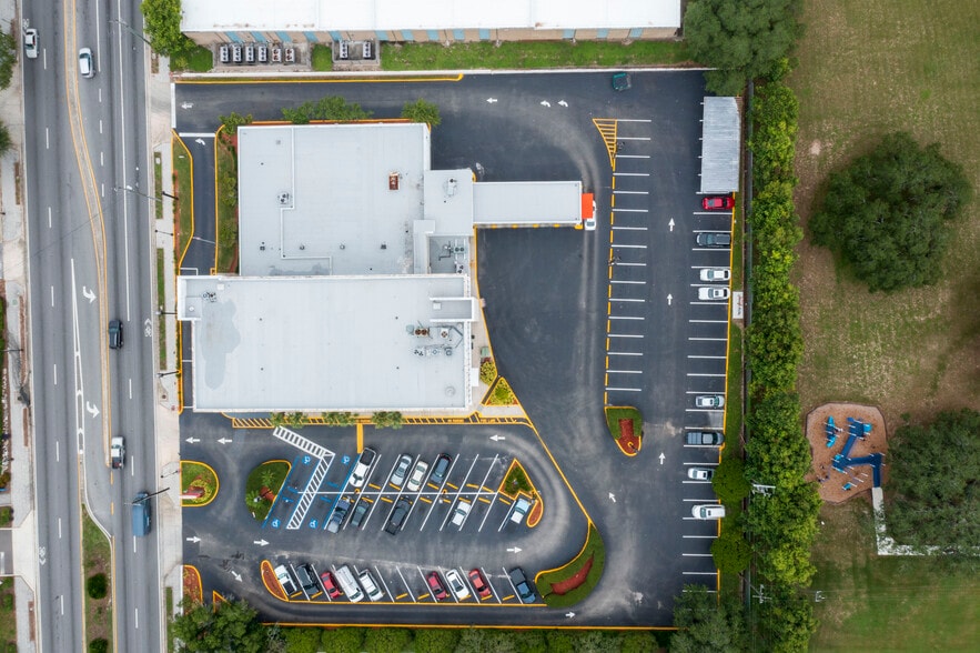 More Photos Of 9385 N 56th St, Temple Terrace General Retail For Lease