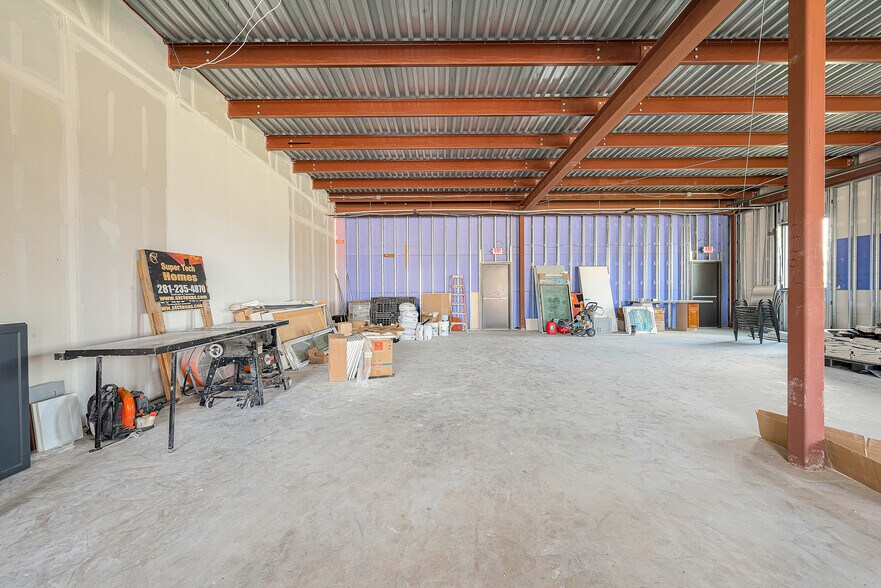 More Photos Of 3717 5th, Stafford General Retail For Lease