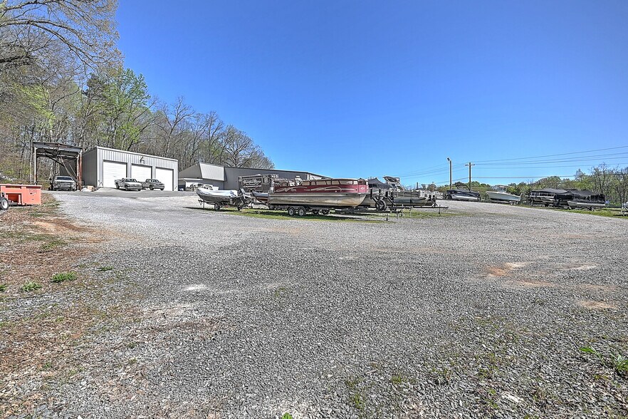 More Photos Of 2905 Cherokee Park Rd, Morristown Auto Dealership For Sale