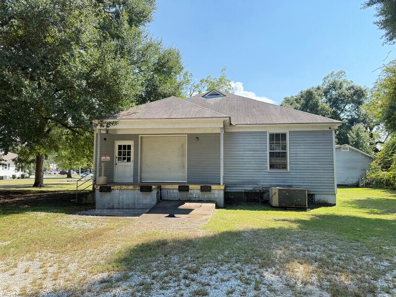 More Photos Of 514 E Barbour St, Eufaula Flex For Sale