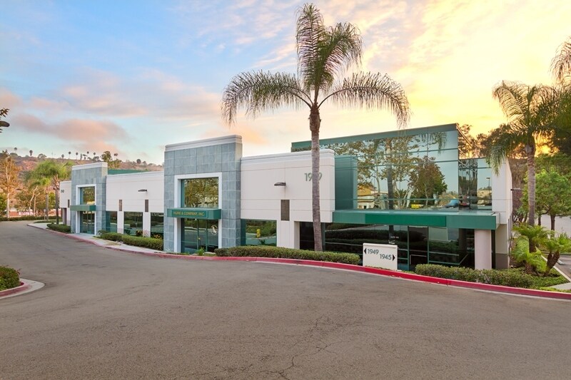 More Photos Of 1945 Avenida Del Oro, Oceanside Light Manufacturing For Lease