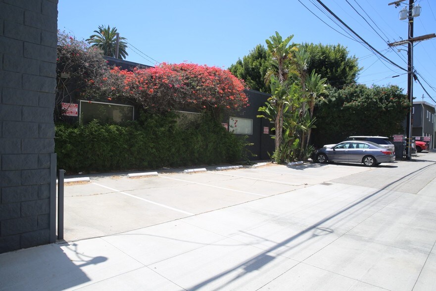 More Photos Of 1311 Broadway, Santa Monica Office For Lease