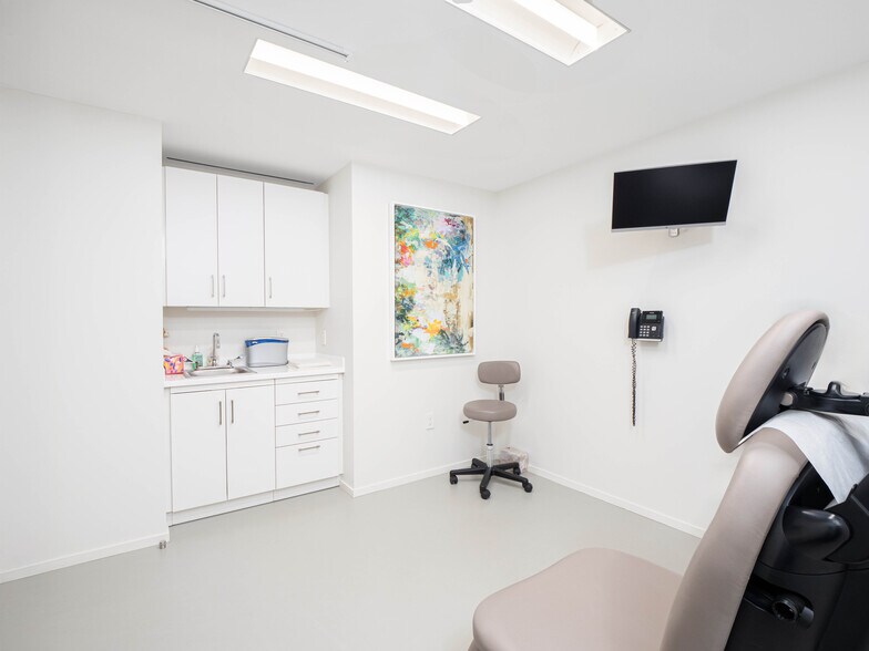 More Photos Of 650 Park Ave, New York Apartments For Sale