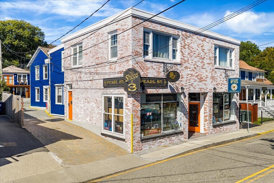 Primary Photo Of 3 Pearl St, Mystic Storefront Retail Residential For Lease