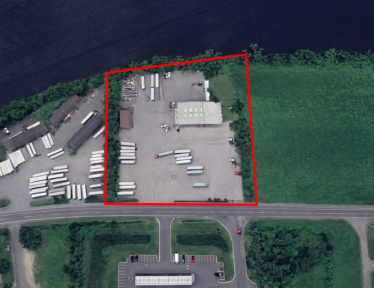 Primary Photo Of 151 Riverside Dr, Fultonville Truck Terminal For Sale