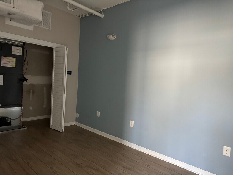 More Photos Of 257 Broadway St, Asheville Apartments For Lease