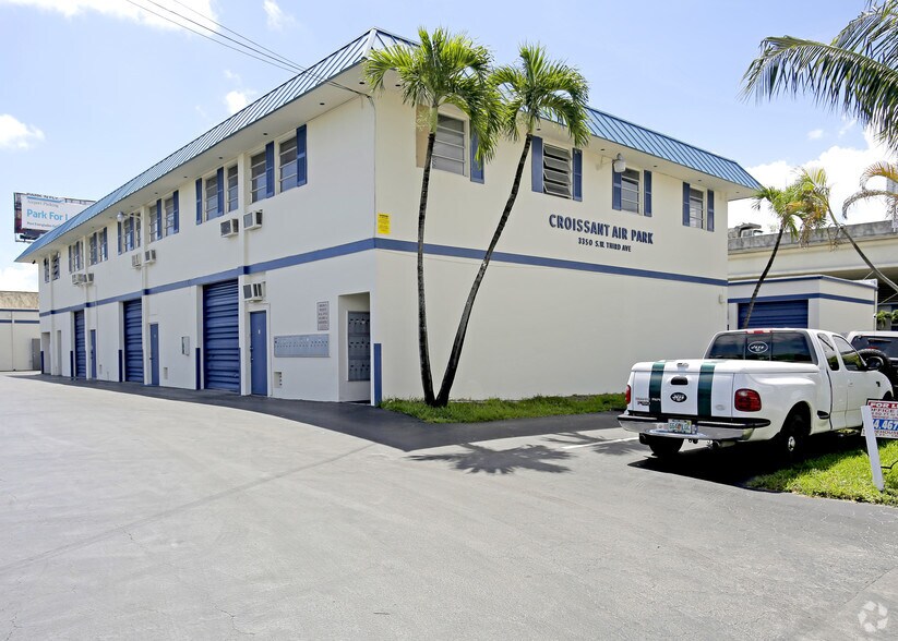 Primary Photo Of 3350 SW 3rd Ave, Fort Lauderdale Showroom For Sale