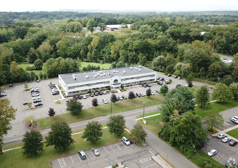 More Photos Of 55 Sebethe Dr, Cromwell Office For Lease