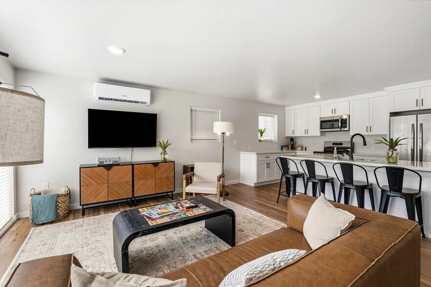 More Photos Of 2524 E Lester St, Tucson Apartments For Sale