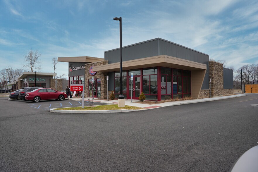 More Photos Of 2627 South Rd, Poughkeepsie Unknown For Lease