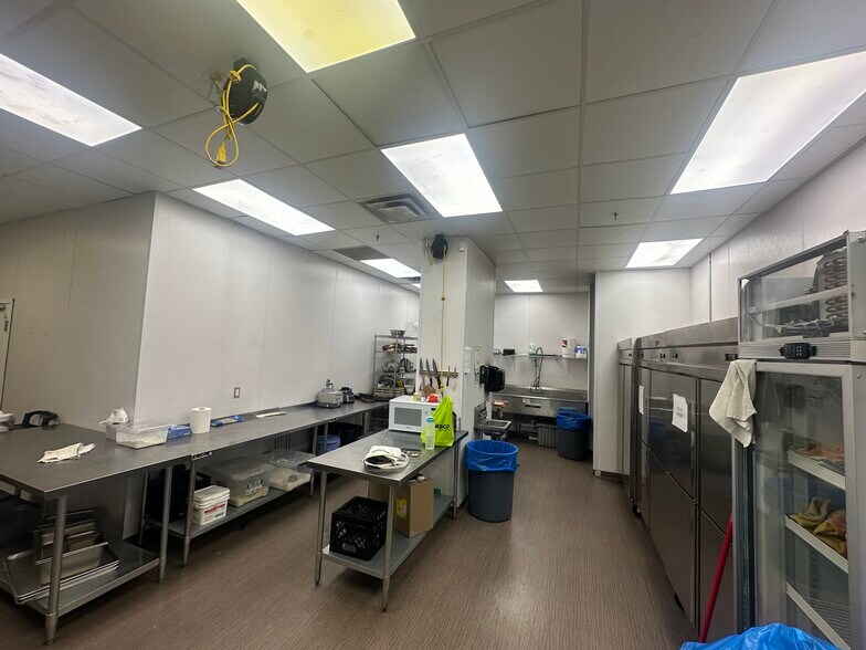 More Photos Of 107 17th Ave, Calgary Apartments For Lease