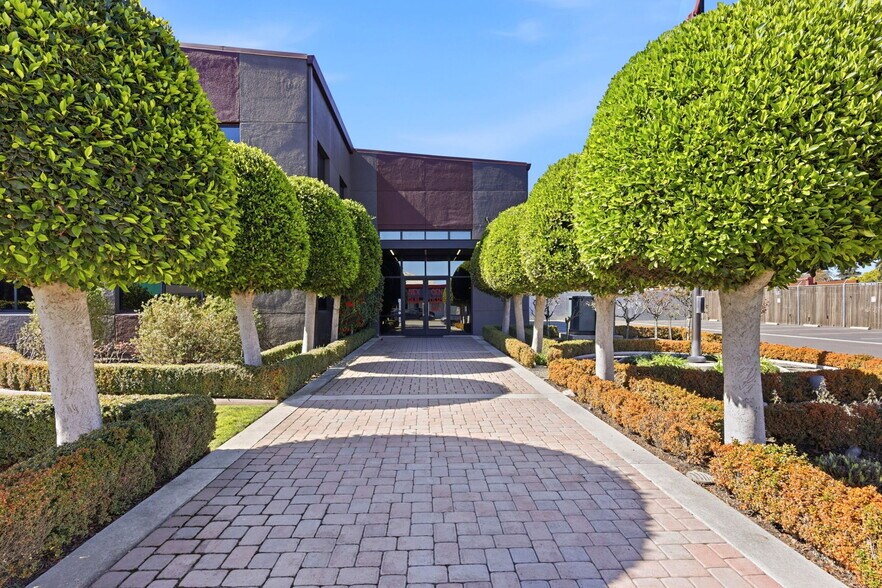 More Photos Of 225 Demeter St, Palo Alto Office Residential For Lease