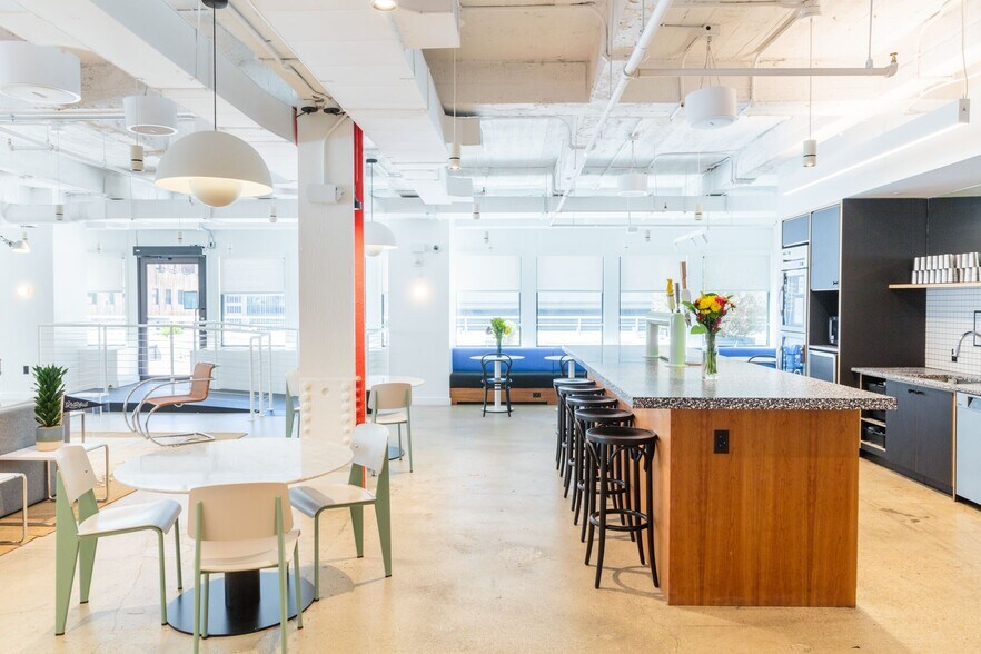 More Photos Of 575 Lexington Ave, New York Office For Sale