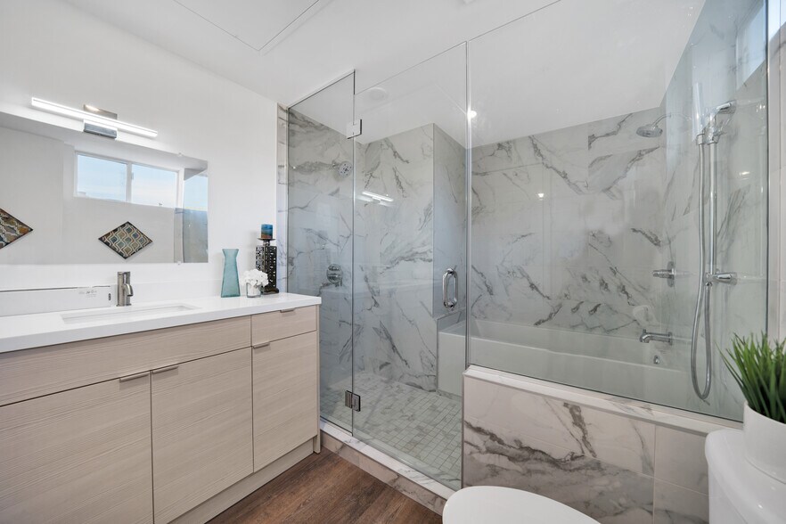 More Photos Of 1245 N New Hampshire Ave, Los Angeles Apartments For Sale