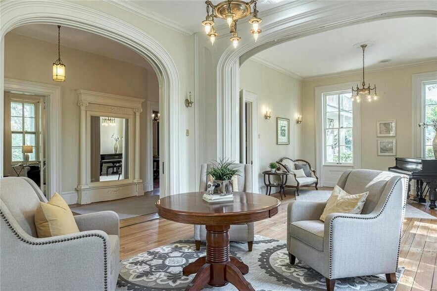 More Photos Of 11475 Lilac Ave, Saint Louis Specialty For Sale