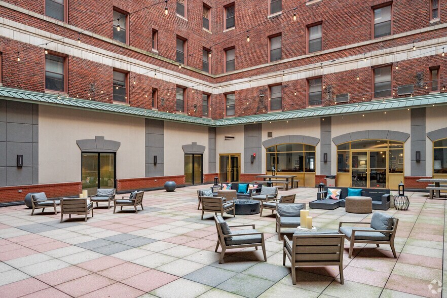 More Photos Of 1127 Euclid Ave, Cleveland Apartments For Lease