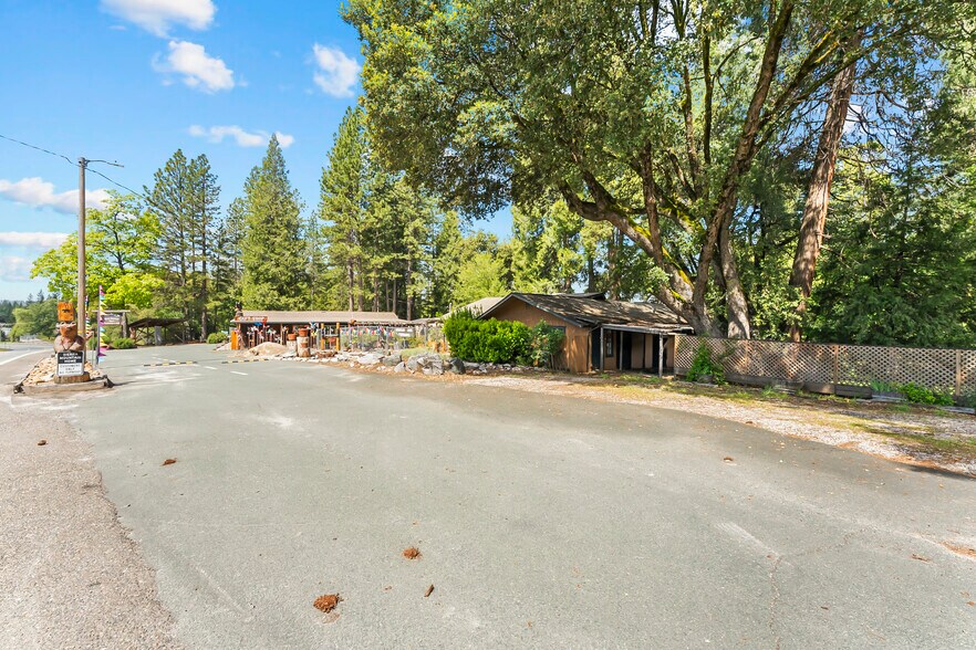 More Photos Of 22671 CA-88, Pioneer Storefront For Sale