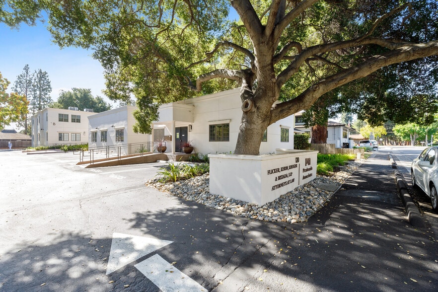 More Photos Of 120B Santa Margarita Ave, Menlo Park Office For Lease