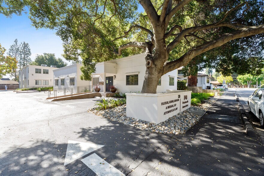 More Photos Of 120B Santa Margarita Ave, Menlo Park Office For Lease