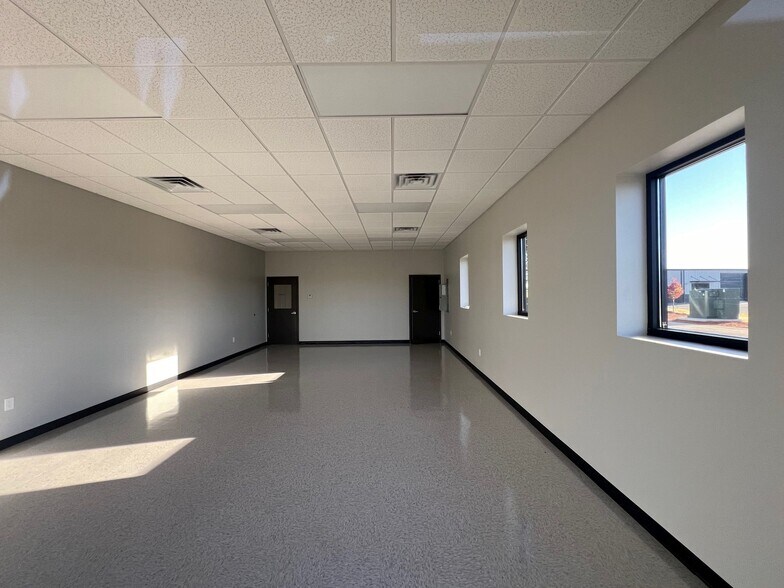 More Photos Of 1200 Commerce St, Madison Warehouse For Lease