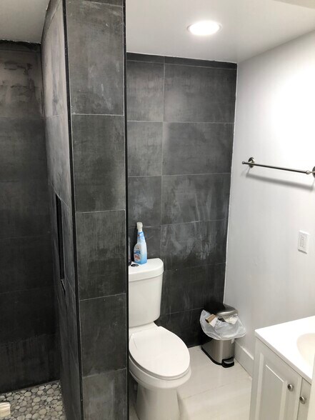 More Photos Of 5337-5401 Pembroke Rd, Hollywood Office Residential For Sale