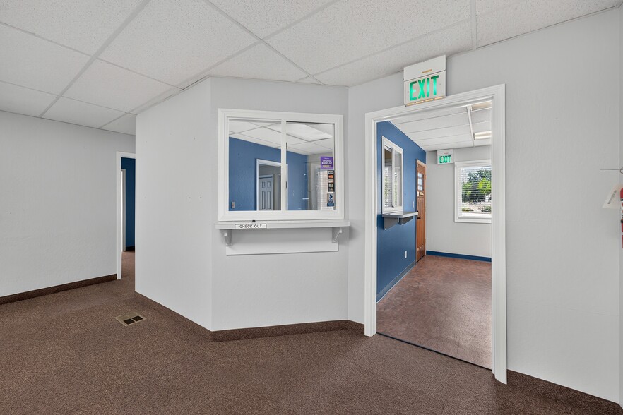 More Photos Of 2225 N McCarran Blvd, Sparks Freestanding For Lease