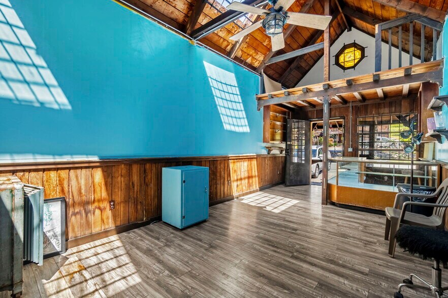 More Photos Of 12880 Avenue of the Giants, Myers Flat General Retail For Sale