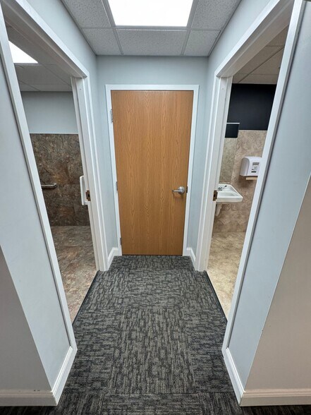 More Photos Of 245 Chestnut St, Meadville Storefront For Lease