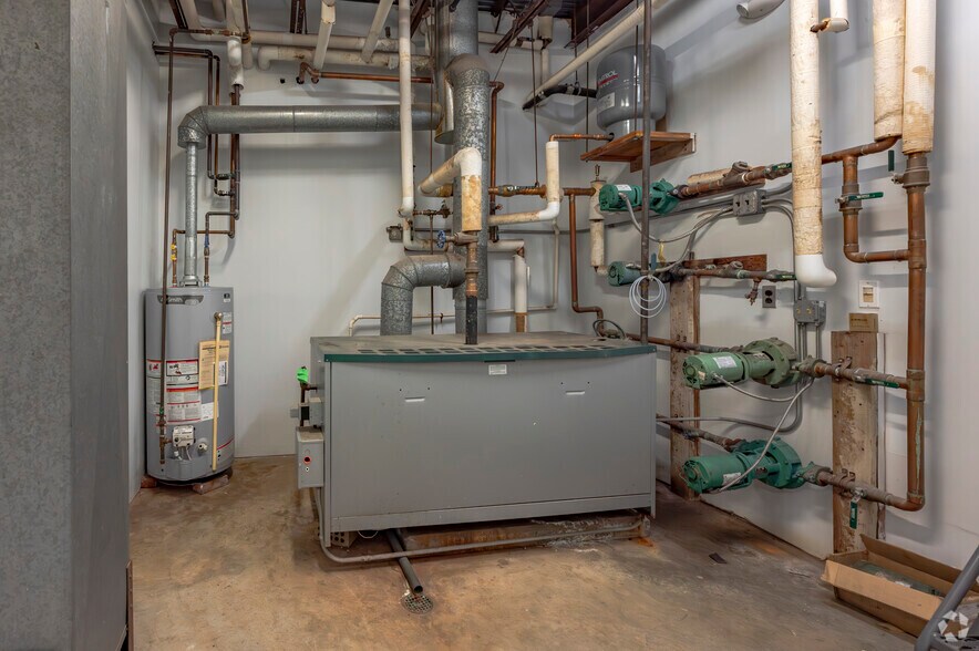 More Photos Of 2 Morse Rd, Oxford Warehouse For Sale