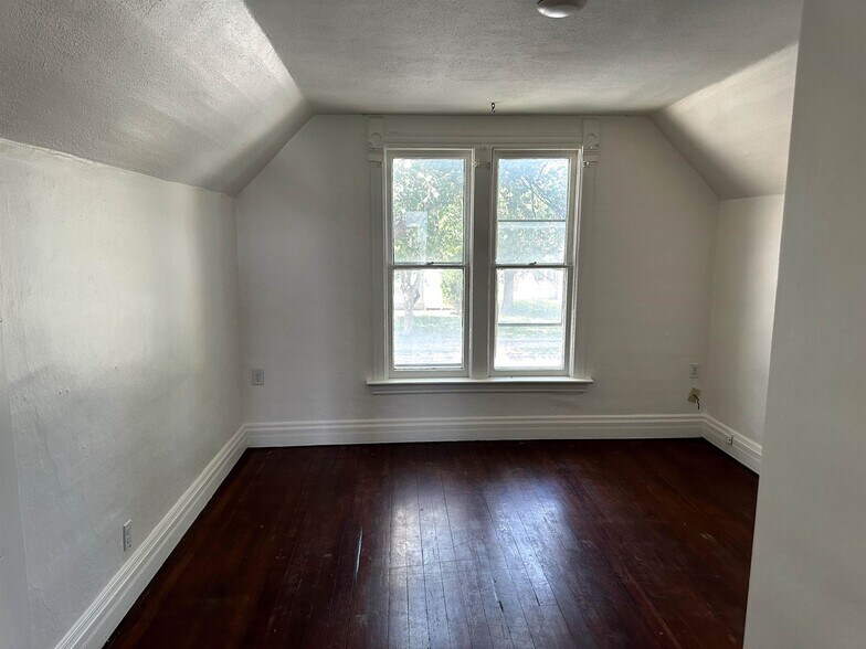 More Photos Of 612 N Arthur Ave, Pocatello Apartments For Sale