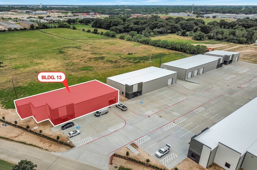 More Photos Of 2401 Katy Fort Bend, Katy Distribution For Sale