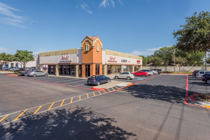 More Photos Of 7815 Mcpherson Ave, Laredo Unknown For Lease