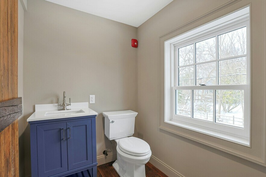 More Photos Of 77 Main St, Tappan Loft Creative Space For Lease