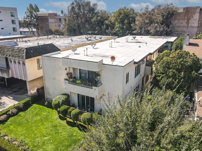 More Photos Of 3709 S Bentley Ave, Los Angeles Apartments For Sale