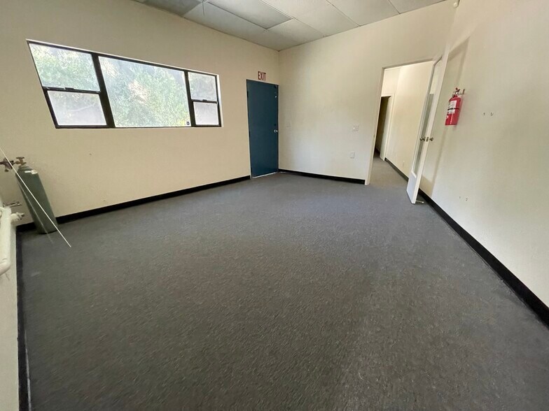 More Photos Of 200 Valley Dr, Brisbane Light Manufacturing For Lease