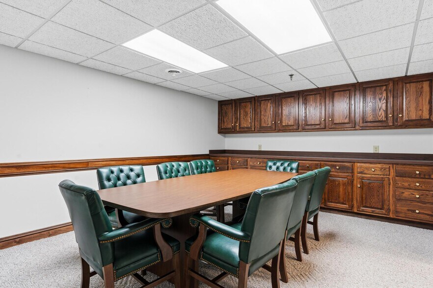 More Photos Of 244 Wilson Dr, Xenia Medical For Sale